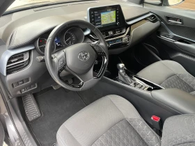 Toyota C-HR 2.0 Hybrid e-CVT Club Bi-tone Facelift- в ГАРАНЦИЯ - 47995 лв. - 11680667 | Car24.bg