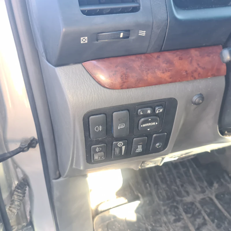 Toyota Land cruiser, снимка 12 - Автомобили и джипове - 52943485