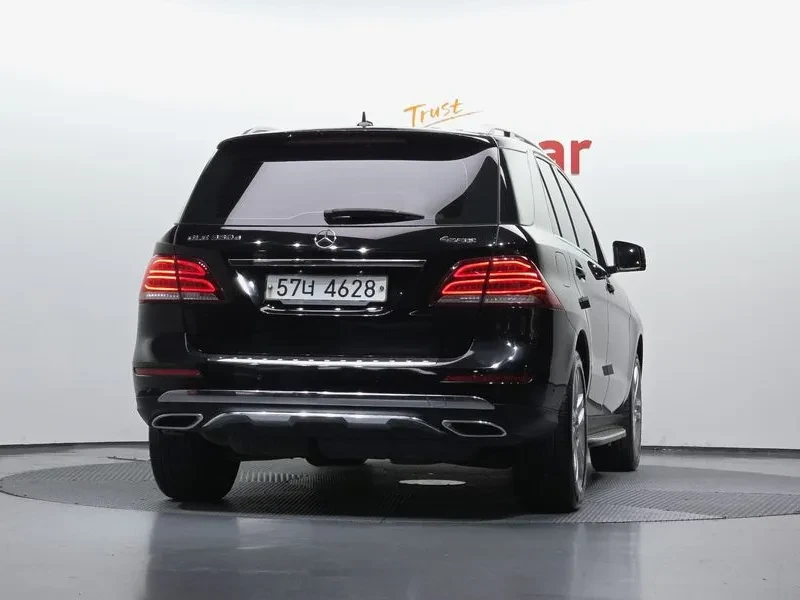 Mercedes-Benz GLE 350d - САМО 30% АВАНС, снимка 7 - Автомобили и джипове - 56112299