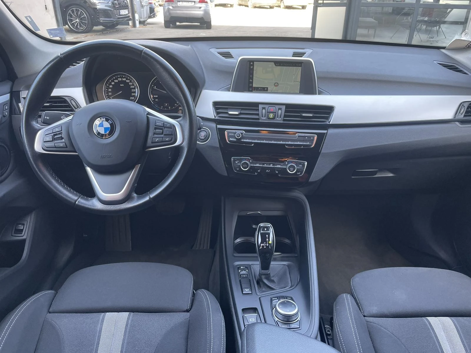 BMW X1 20d xDrive LED  , снимка 12 - Автомобили и джипове - 53740568