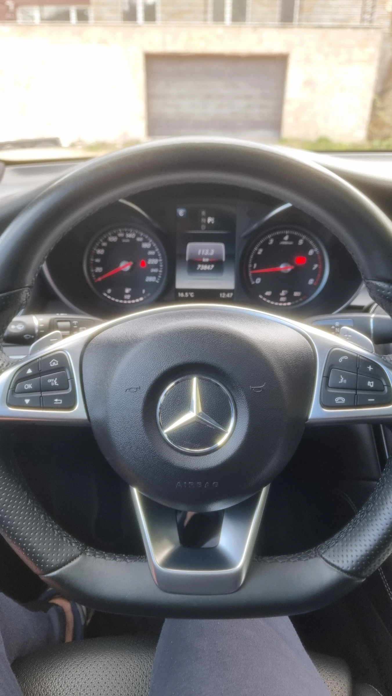 Mercedes-Benz GLC 300 4MATIC 2.0 250 HP AMG - изображение 7