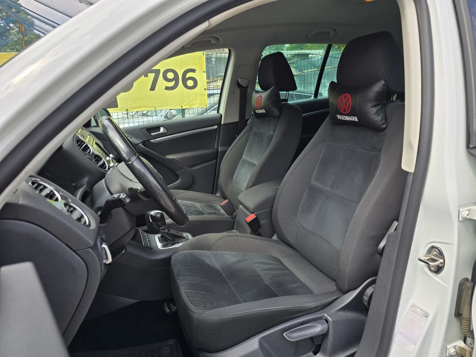 VW Tiguan 2.0TDI AUTOMAT/HIGHLINE/4MOTION - изображение 8