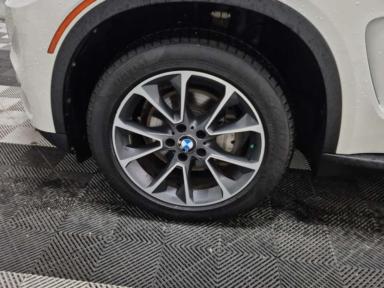 BMW X5 * XDRIVE35I * CARFAX * 360 КАМЕРИ * АМБИЕНТНО, снимка 6 - Автомобили и джипове - 53880703