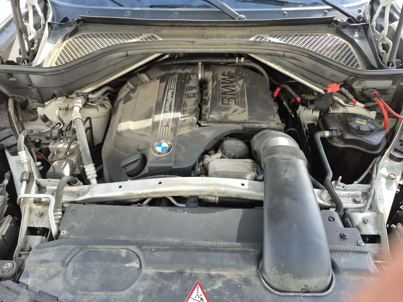 BMW X5 * XDRIVE35I * CARFAX * 360 КАМЕРИ * АМБИЕНТНО, снимка 16 - Автомобили и джипове - 53880703