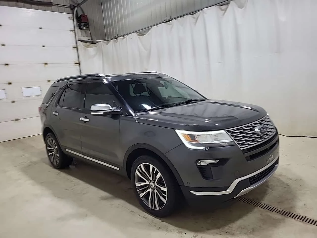 Ford Explorer * PLATINUM * АВТОКРЕДИТ БЕЗ ПЪРВОНАЧАЛНА ВНОСКА * , снимка 2 - Автомобили и джипове - 54605455