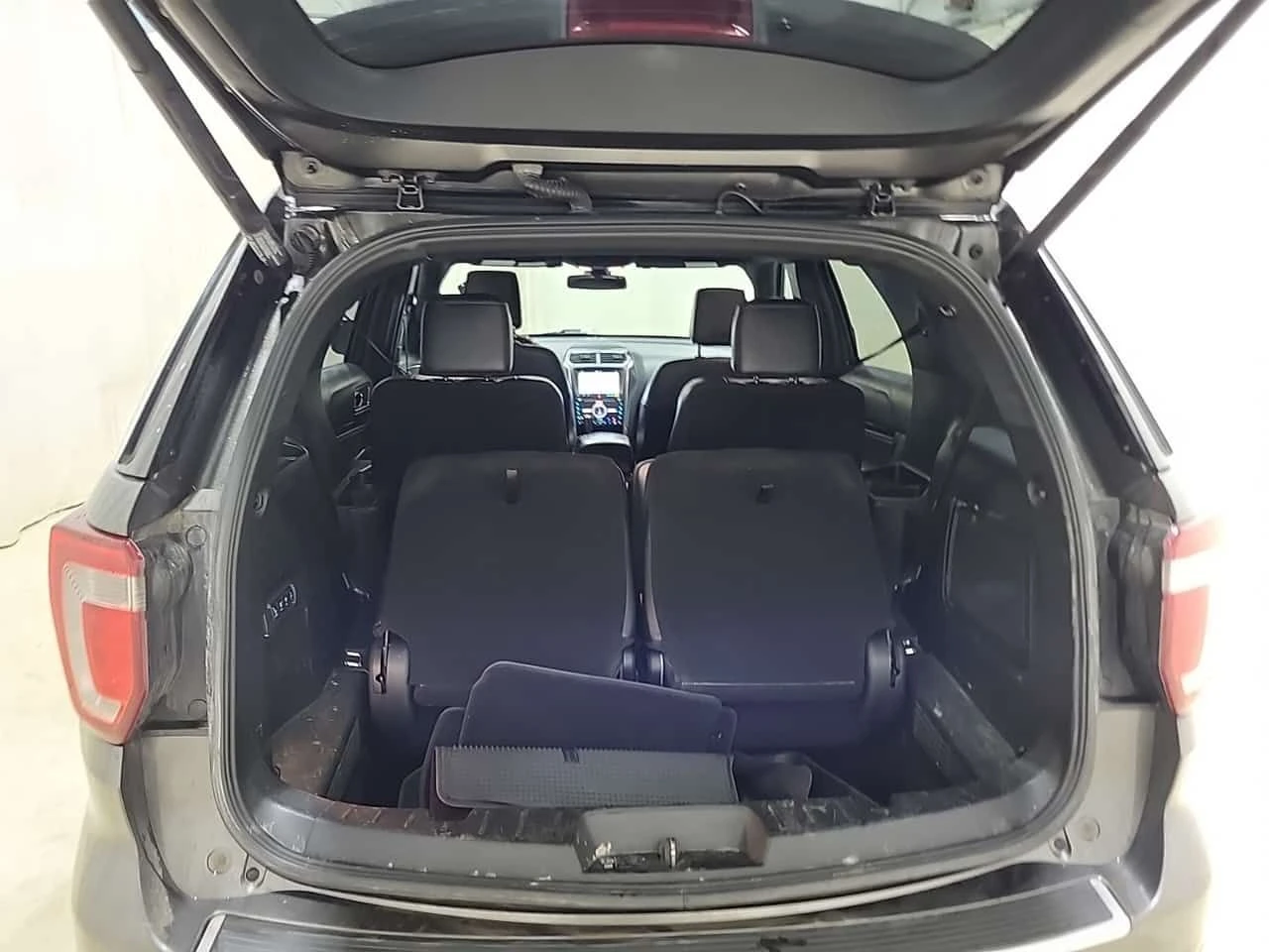 Ford Explorer * PLATINUM * АВТОКРЕДИТ БЕЗ ПЪРВОНАЧАЛНА ВНОСКА * , снимка 15 - Автомобили и джипове - 54605455
