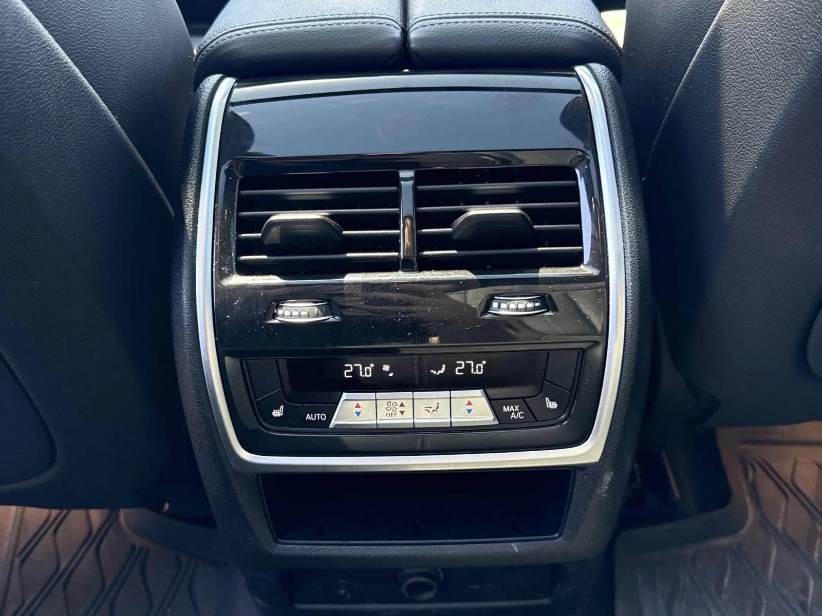 BMW X5 xDrive40i * Keyless * CARFAX * АВТО КРЕДИТ * , снимка 15 - Автомобили и джипове - 54796179