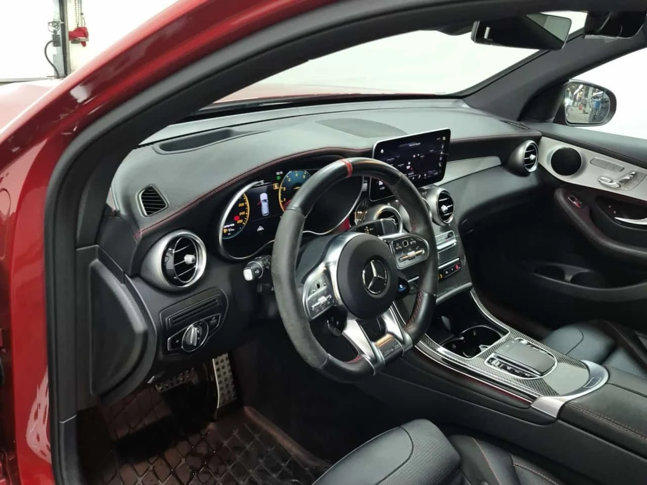 Mercedes-Benz GLC 43 AMG  HUD / 360 / DISTRONIC / PANO / MEMORY, снимка 11 - Автомобили и джипове - 55474979