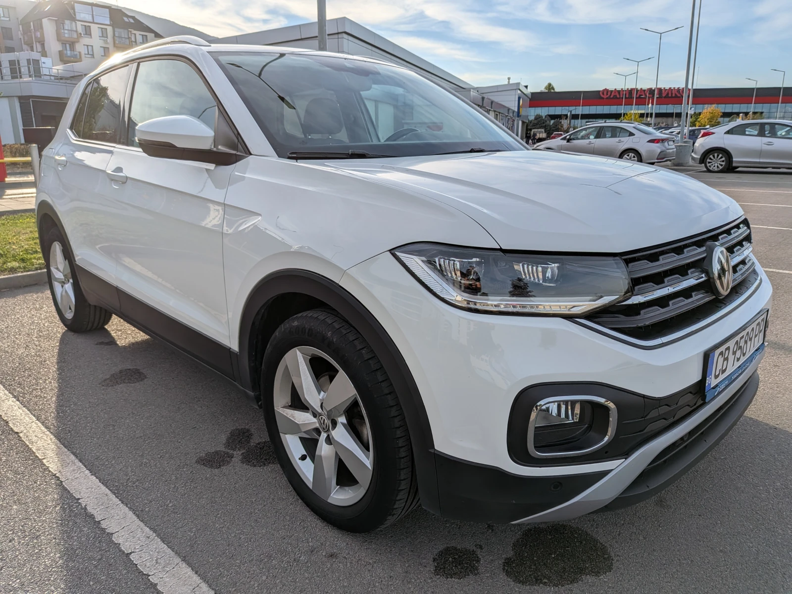 VW T-Cross Style, снимка 8 - Автомобили и джипове - 56644493