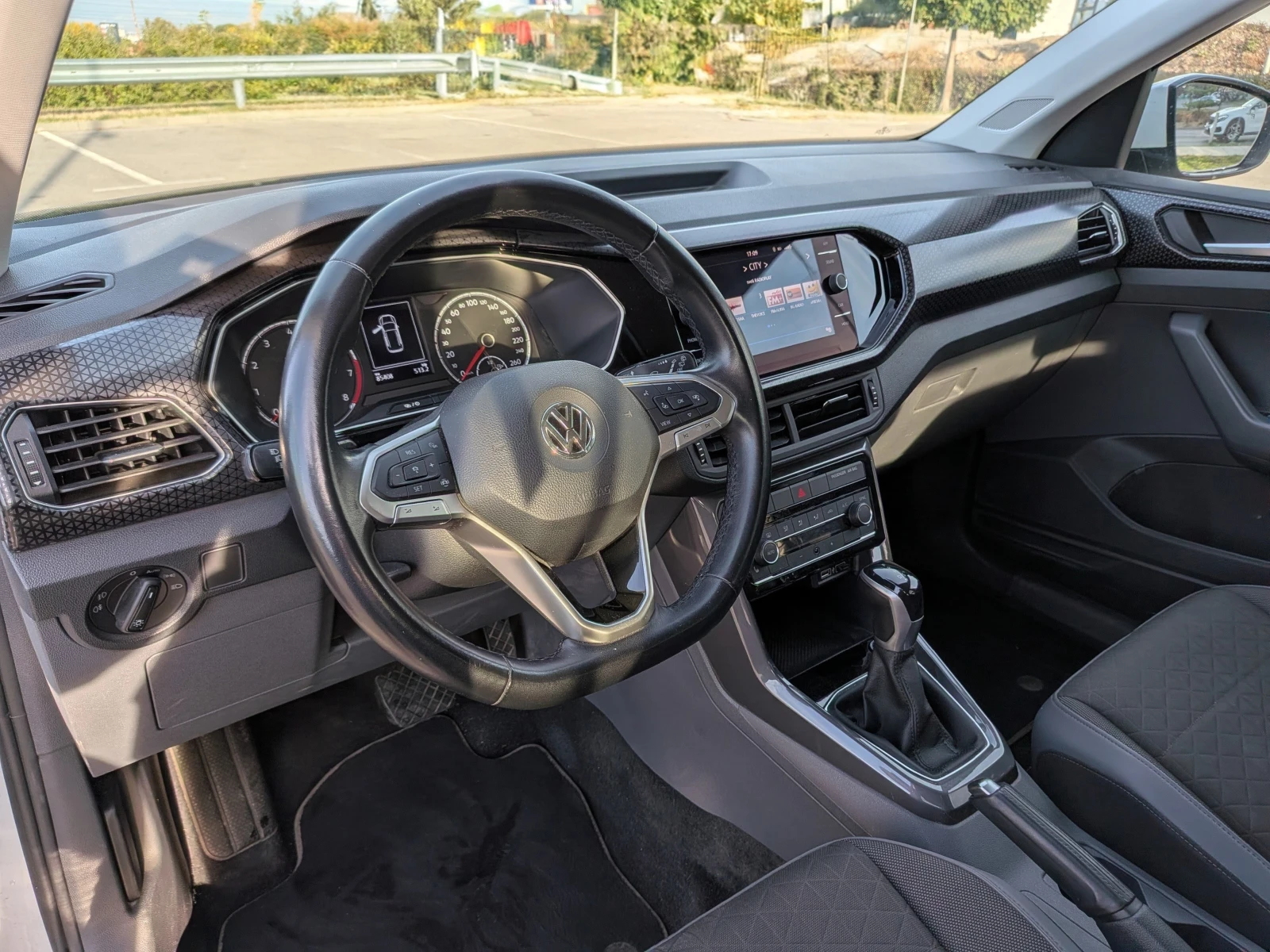 VW T-Cross Style, снимка 2 - Автомобили и джипове - 56644493