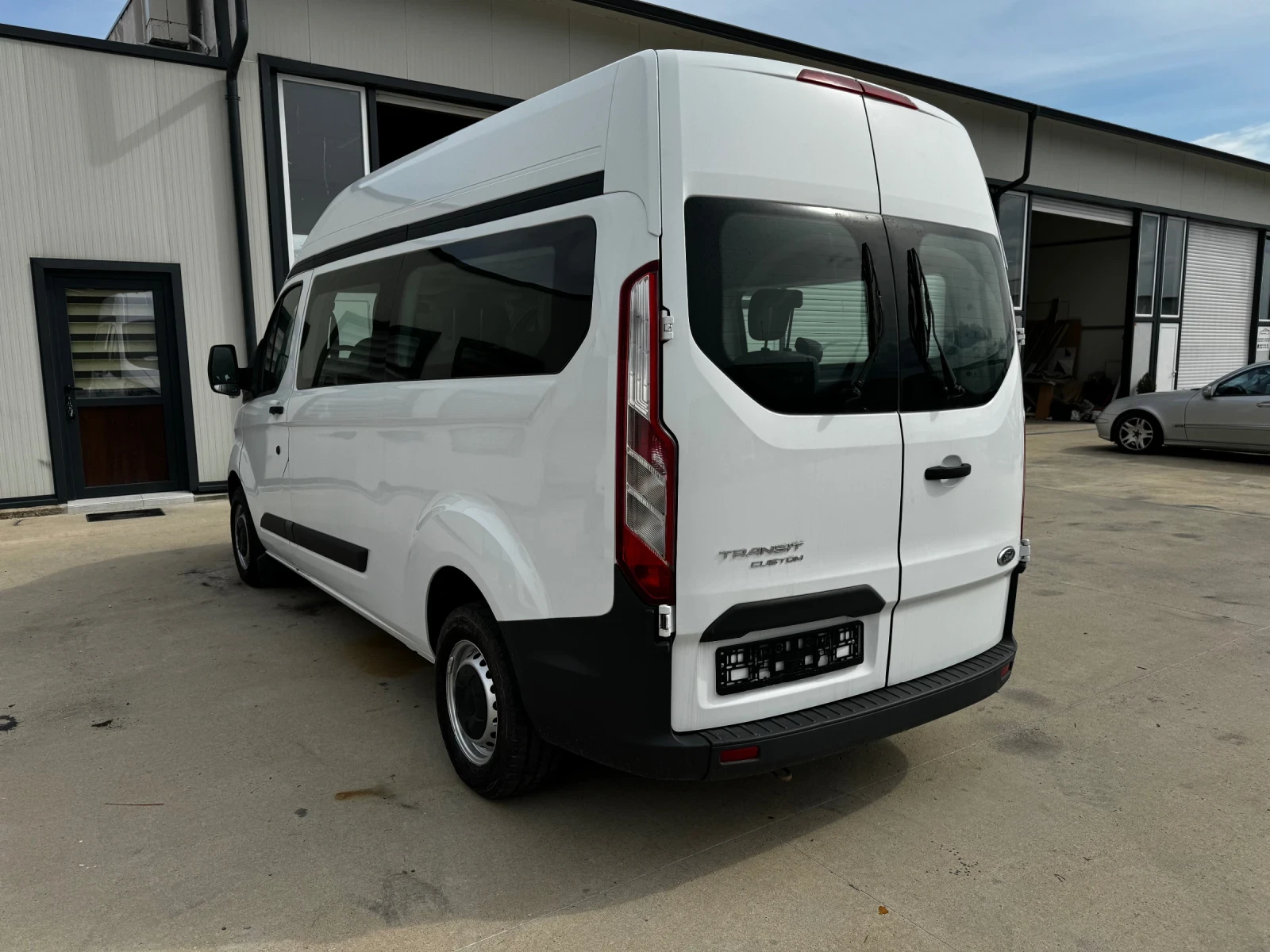 Ford Transit  - изображение 5