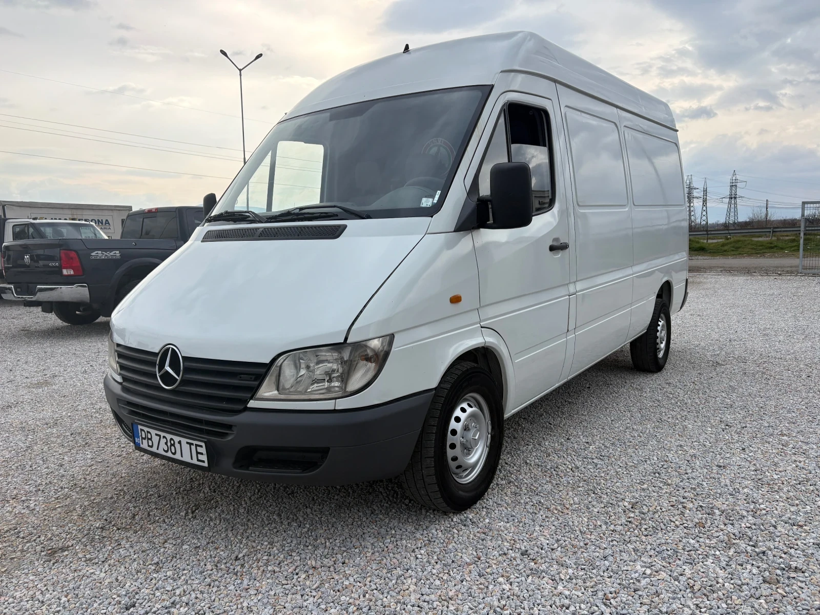 Mercedes-Benz Sprinter 316 CDI, снимка 2 - Бусове и автобуси - 53963457