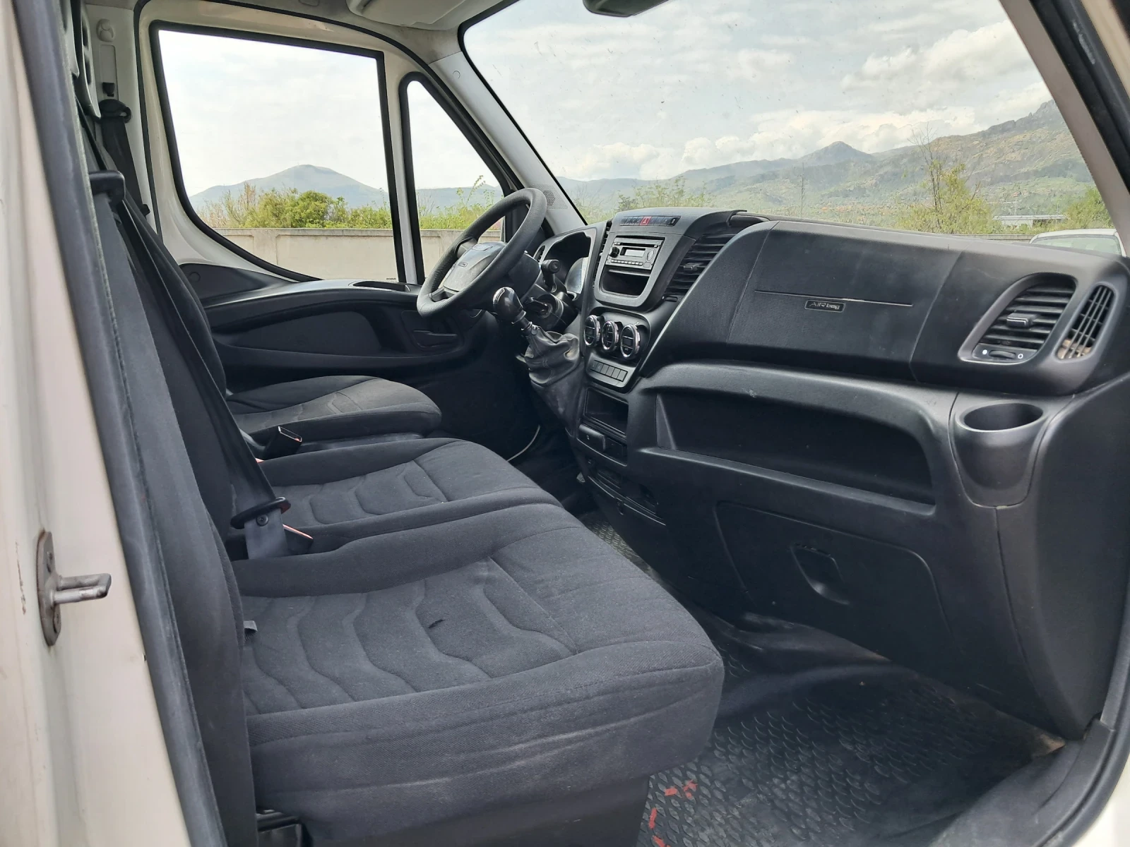 Iveco Daily Климатик, снимка 9 - Бусове и автобуси - 54358884