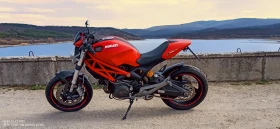 ����� �� �������� �� Ducati Monster Monster 696