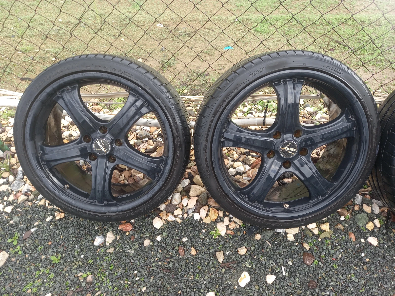    235/35R19  BMW | Mobile.bg   3