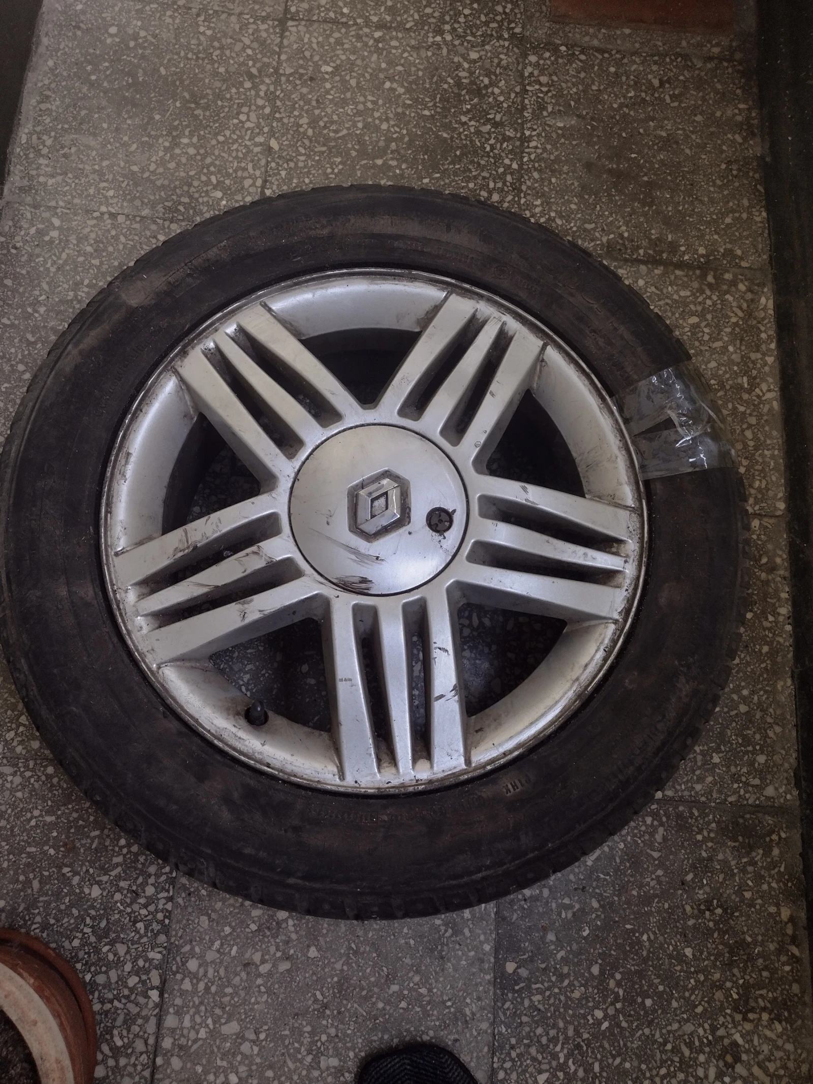 ���� � ������ 205/55R16 | Mobile.bg � ����������� 1