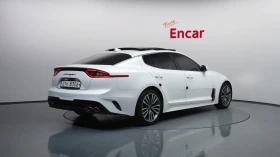 Kia Stinger 2.0* ЛЮК* KEYLESS* ПОДГРЕВ ВОЛАН* , снимка 11