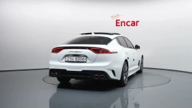 Kia Stinger 2.0* ЛЮК* KEYLESS* ПОДГРЕВ ВОЛАН* , снимка 13