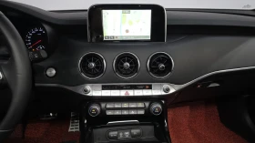 Kia Stinger 2.0* ЛЮК* KEYLESS* ПОДГРЕВ ВОЛАН* , снимка 6