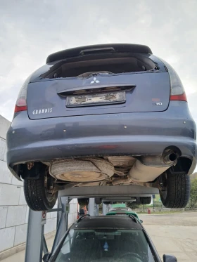 Mitsubishi Grandis 2.0д - 200 € / 391.17 лв. - 11903540 2