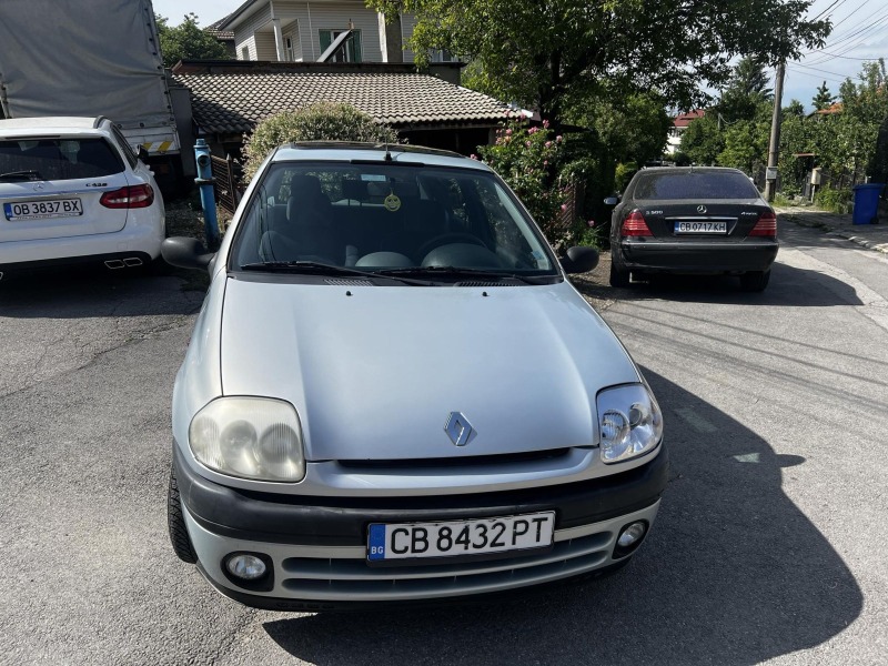 Renault Clio 1.4 бензин 138000км