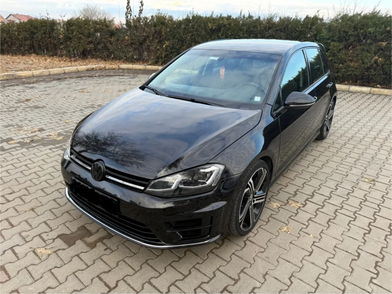 VW Golf, снимка 1 - Автомобили и джипове - 48364407