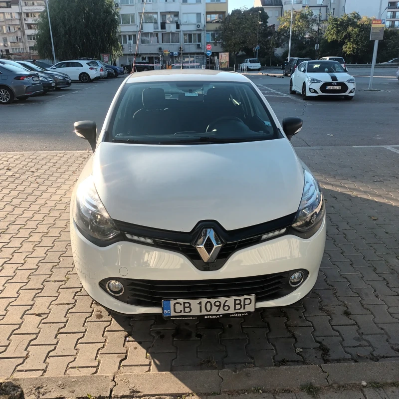 Renault Clio, снимка 1 - Автомобили и джипове - 47646601