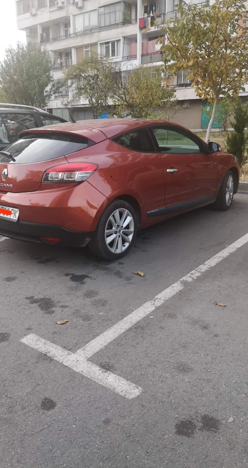 Renault Megane 1.5, снимка 2 - Автомобили и джипове - 47903326