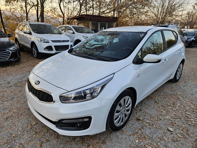 Kia Ceed 1.6crdi Navi euro6, снимка 8 - Автомобили и джипове - 47966766