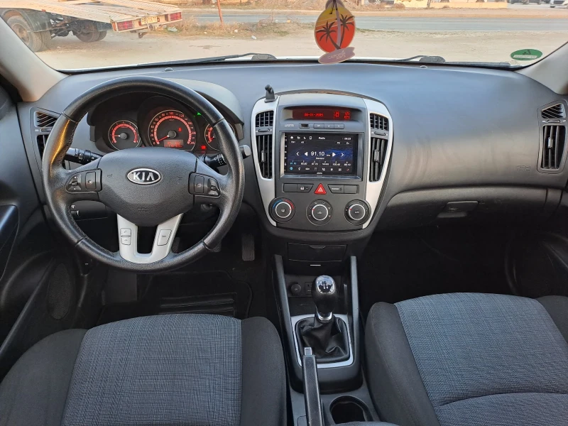 Kia Ceed 1, 4i, 90кс, klima, NAVI, снимка 10 - Автомобили и джипове - 48920818