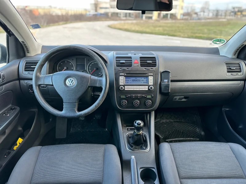 VW Golf 1.9, снимка 6 - Автомобили и джипове - 49060523