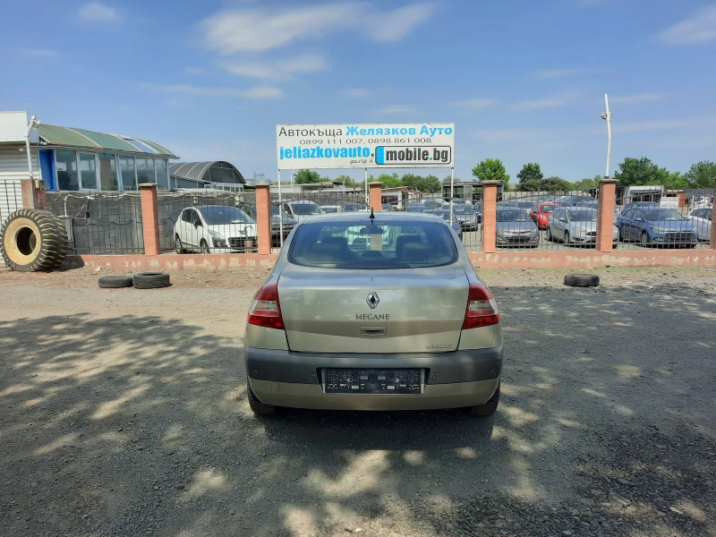 Renault Megane 1.6i, снимка 2 - Автомобили и джипове - 50630553