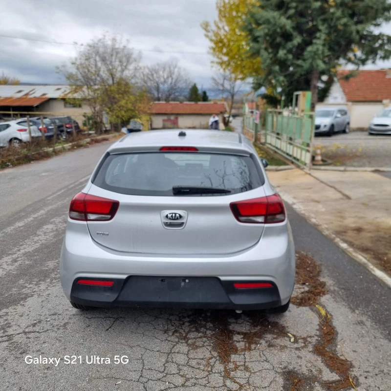 Kia Rio, снимка 9 - Автомобили и джипове - 52486426