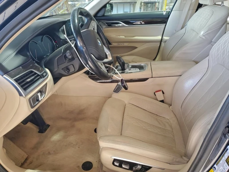 BMW 740 * I * CARFAX * БЕЗ ПЪРВОНАЧАЛНА ВНОСКА, снимка 7 - Автомобили и джипове - 52745447