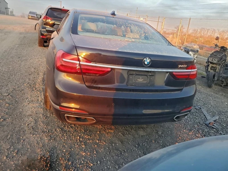 BMW 740 * I * CARFAX * БЕЗ ПЪРВОНАЧАЛНА ВНОСКА, снимка 6 - Автомобили и джипове - 52745447
