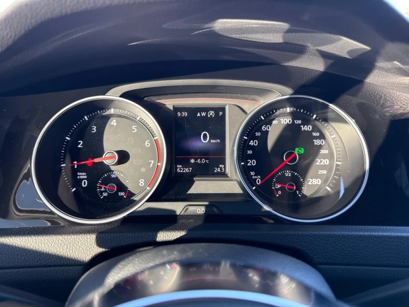 VW Golf * GTI * CARFAX * БЕЗ ПЪРВОНАЧАЛНА ВНОСКА, снимка 8 - Автомобили и джипове - 52943760