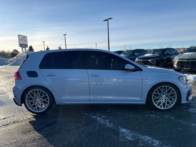 VW Golf * GTI * CARFAX * БЕЗ ПЪРВОНАЧАЛНА ВНОСКА, снимка 3 - Автомобили и джипове - 52943760