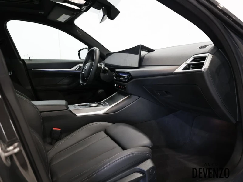 BMW i4 eDrive35 Gran Coupe  CARFAX, снимка 8 - Автомобили и джипове - 53007383