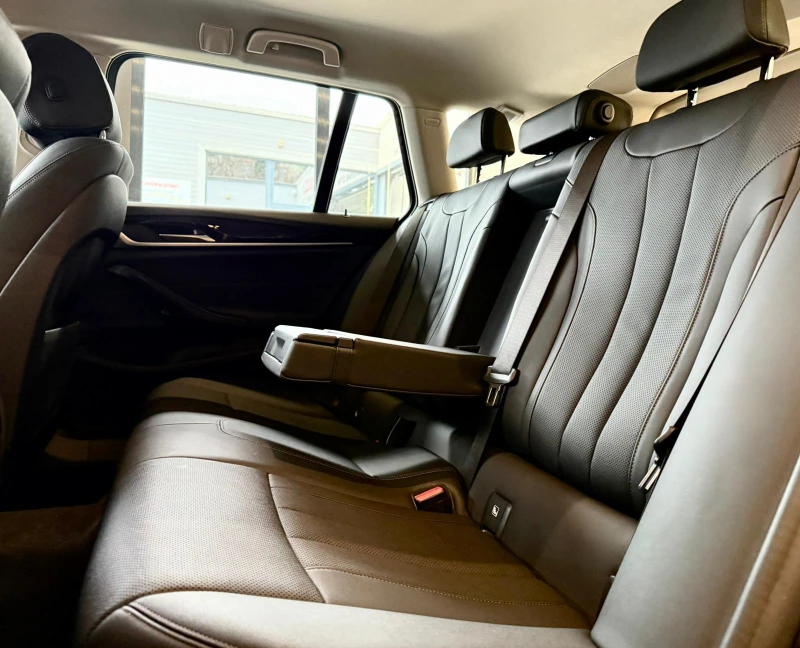BMW 530E xDrive* Hybrid* Лизинг, снимка 8 - Автомобили и джипове - 53433218