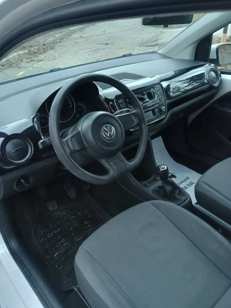 VW Up, снимка 10 - Автомобили и джипове - 53528334