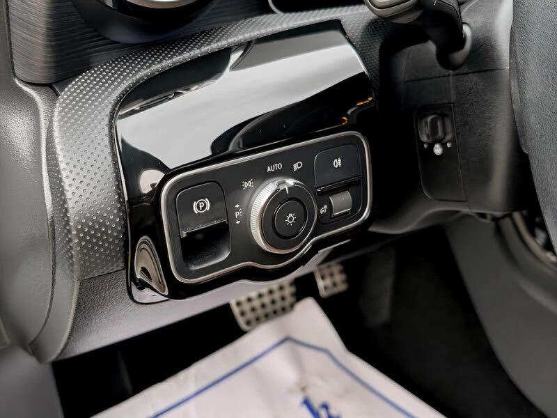 Mercedes-Benz A 220 4MATIC* AWD* АвтоКредит* (ЦЕНА ДО БГ)* , снимка 11 - Автомобили и джипове - 53343972