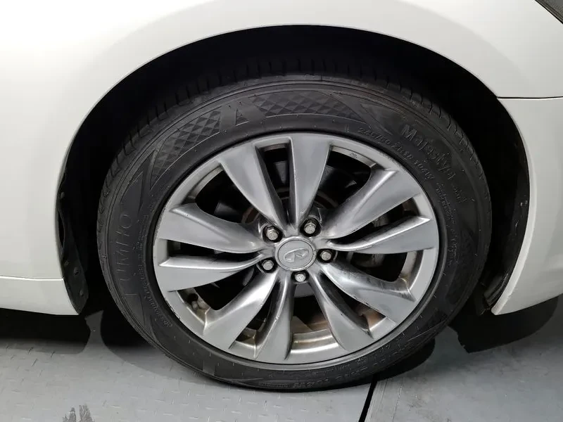 Infiniti M, снимка 5 - Автомобили и джипове - 54425196