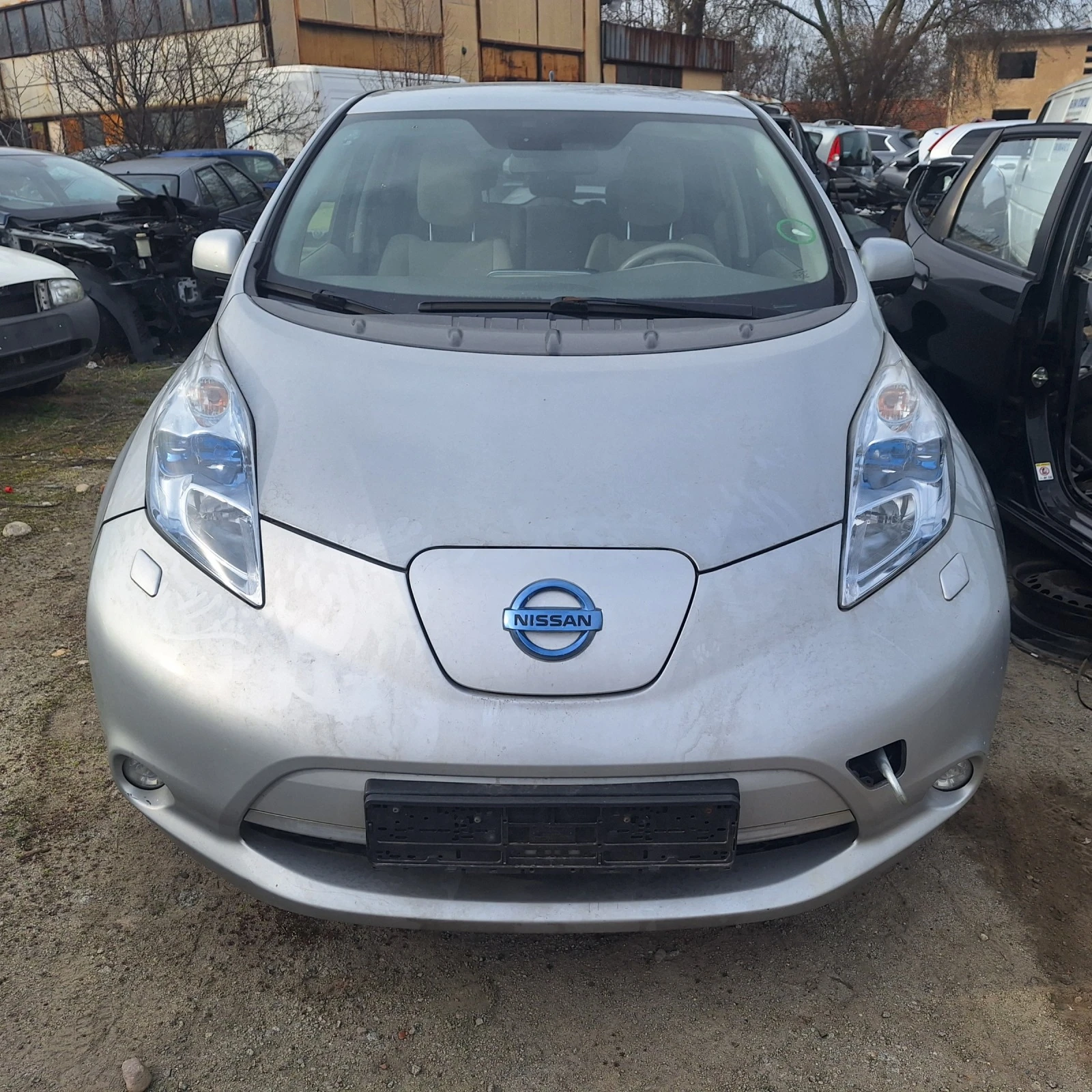 Nissan Leaf  24 kw НА ЧАСТИ , снимка 1