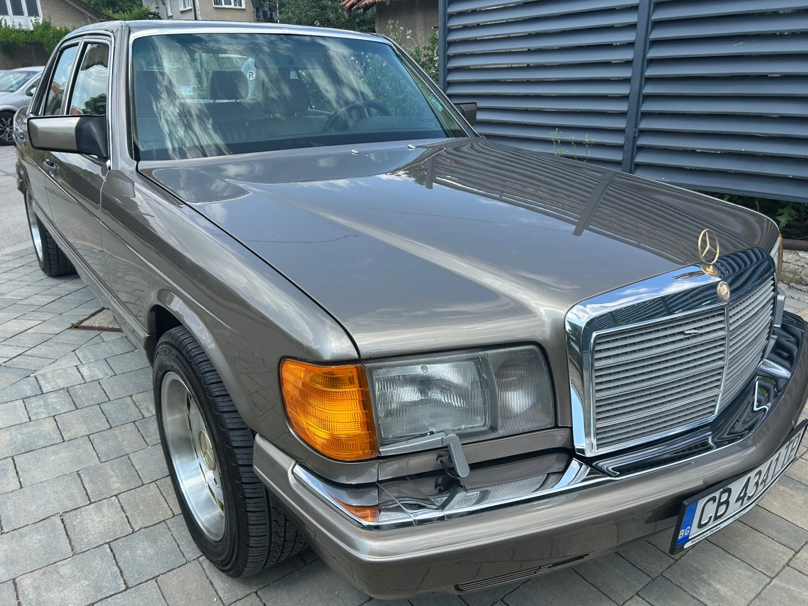 Mercedes-Benz 126 300 SE Gold Edition , снимка 1