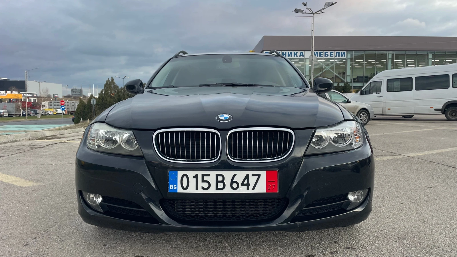 BMW 320 FACE-NAVI  - изображение 2