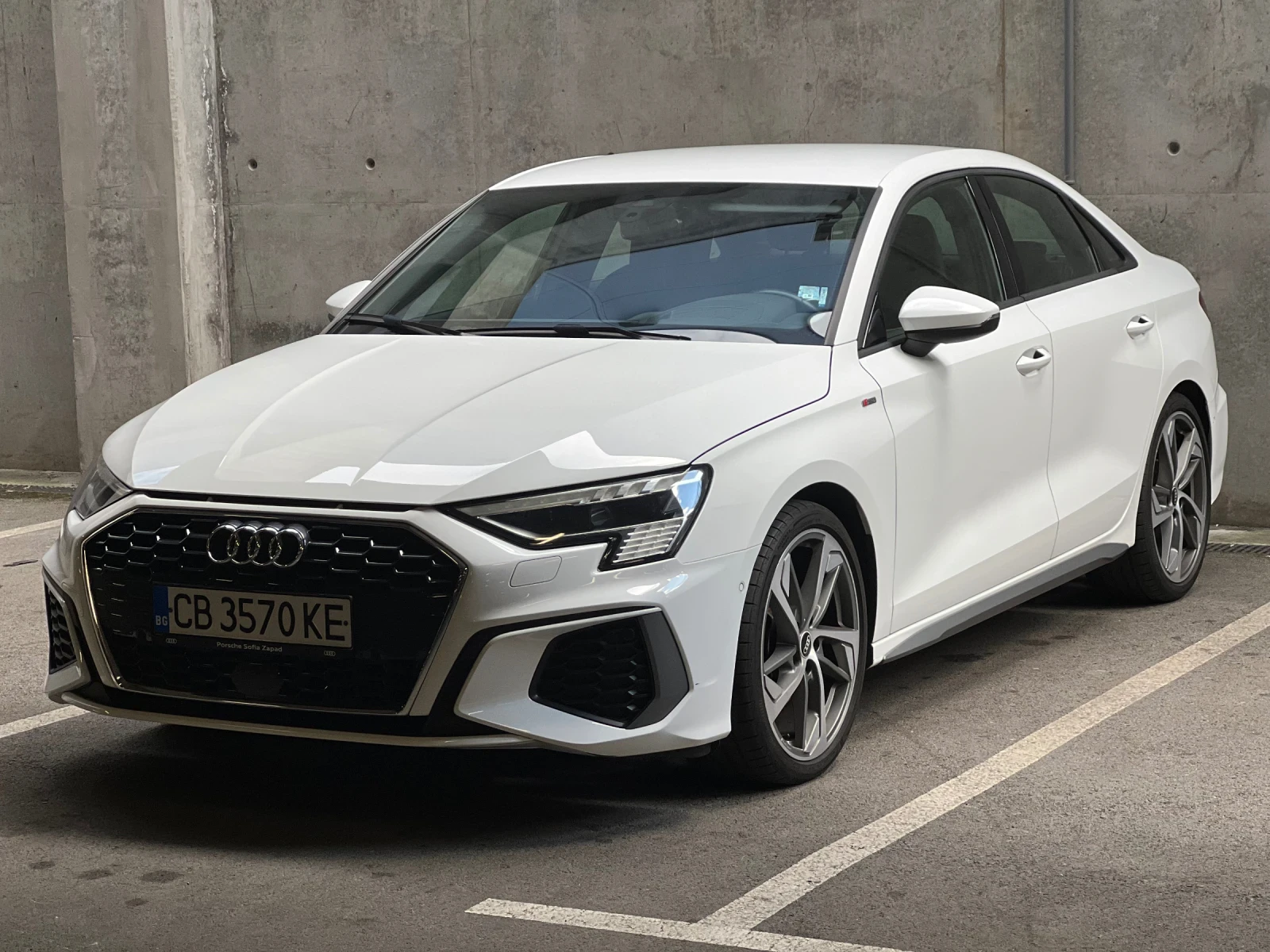 Audi A3 1.5TFSI/3xSline/Head-up/B&O/ - изображение 2