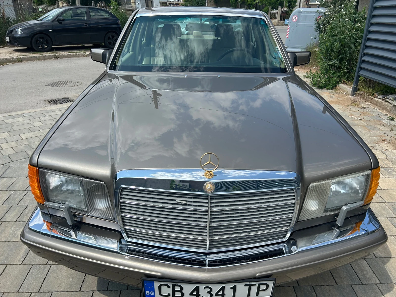 Mercedes-Benz 126 300 SE Gold Edition  - изображение 2