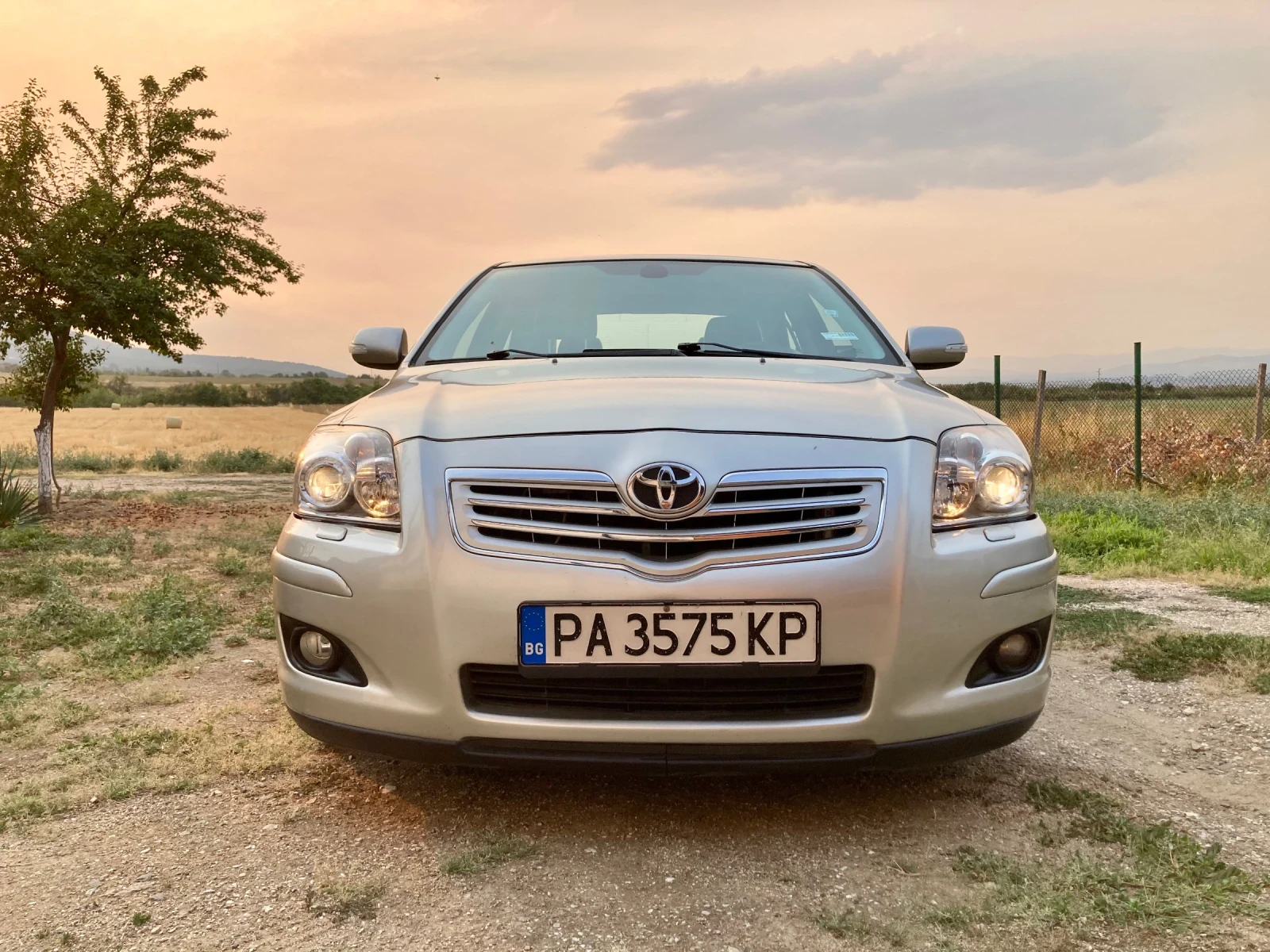 Toyota Avensis  - изображение 2