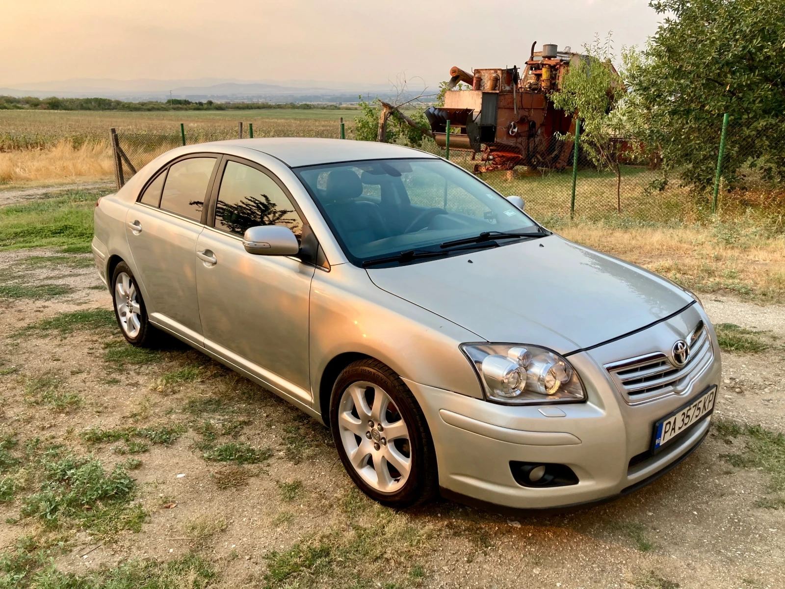Toyota Avensis  - изображение 3