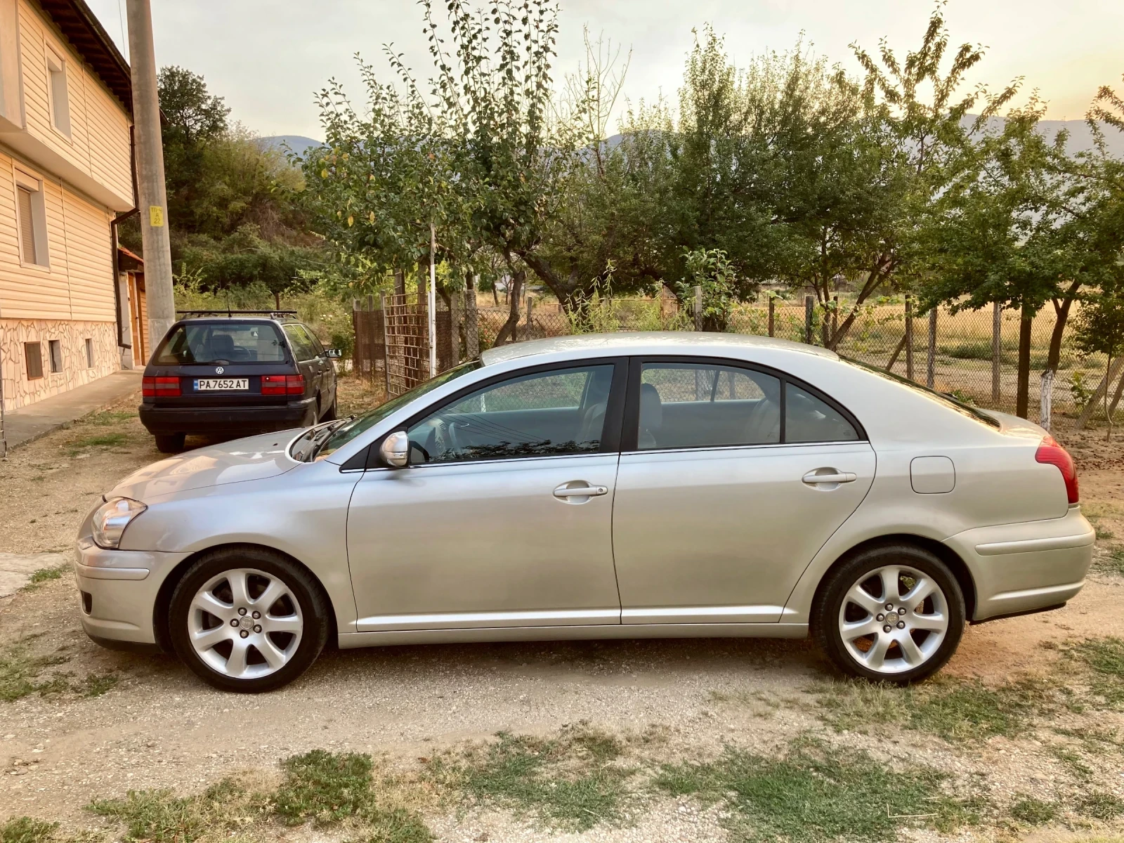 Toyota Avensis  - изображение 7